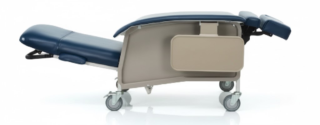 Sillón Reclinable para Hemodiálisis Dos Charolas